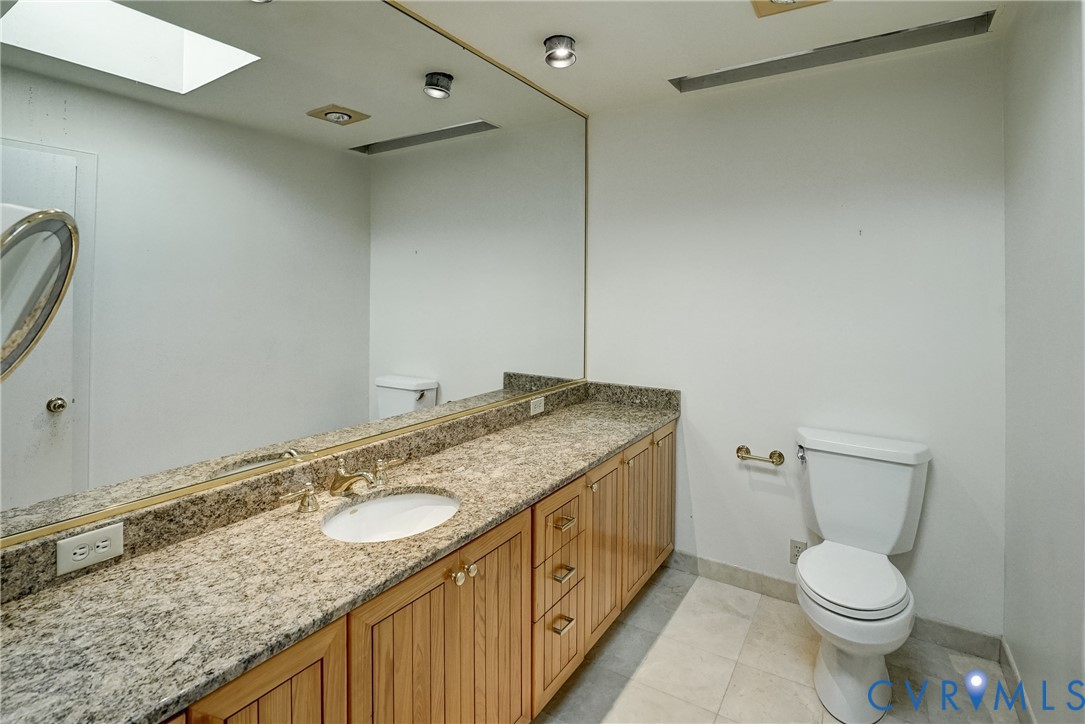 503 Welwyn Road Henrico, VA 23229 - Photo 27 of 37 First floor bathroom adjacent the Pool