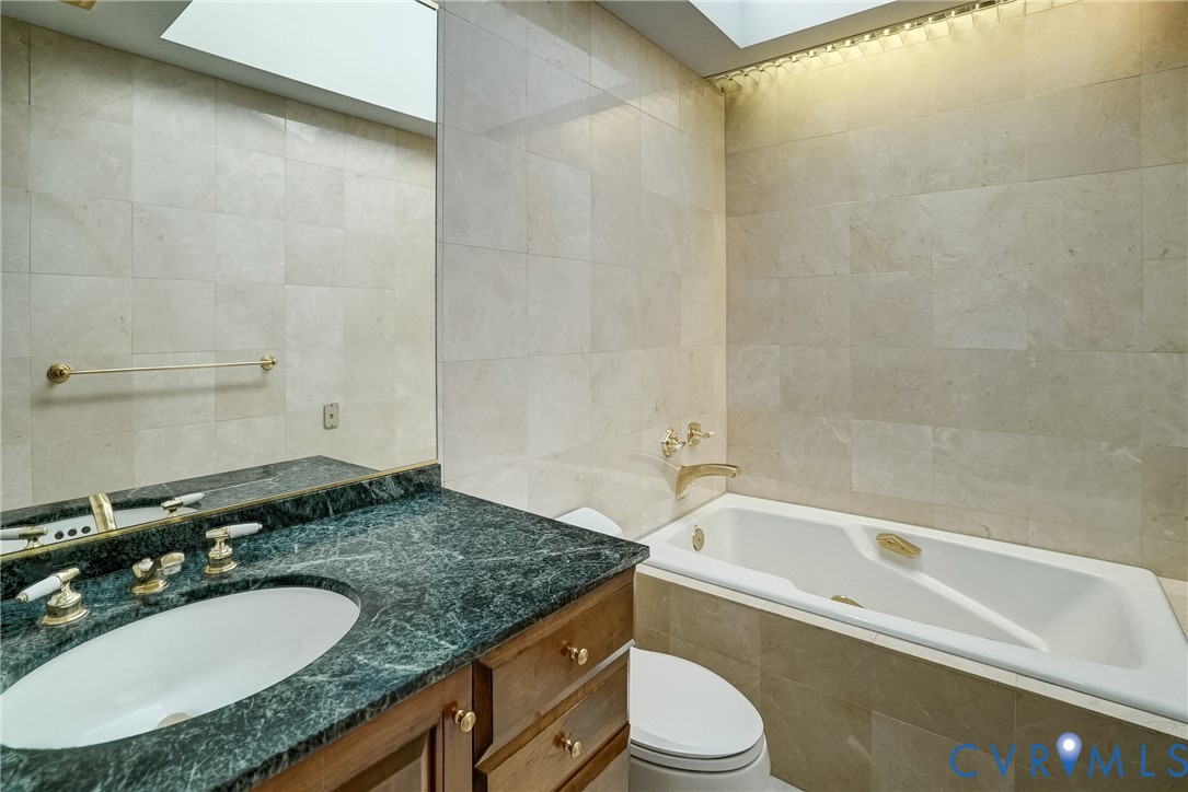 503 Welwyn Road Henrico, VA 23229 - Photo 33 of 37 Hall Bath