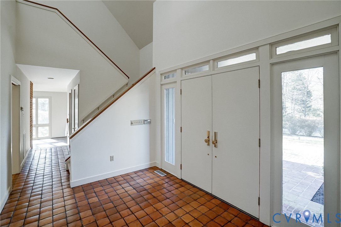 503 Welwyn Road Henrico, VA 23229 - Photo 9 of 37 Mexican Tile flooring