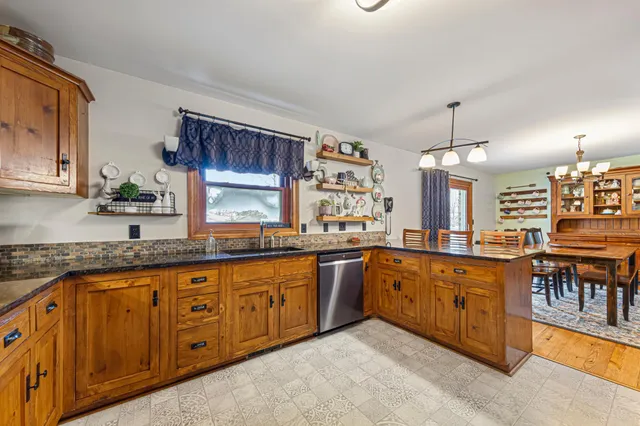 $479,900 | 1802 Van Buren Court, Northfield, MN 55057