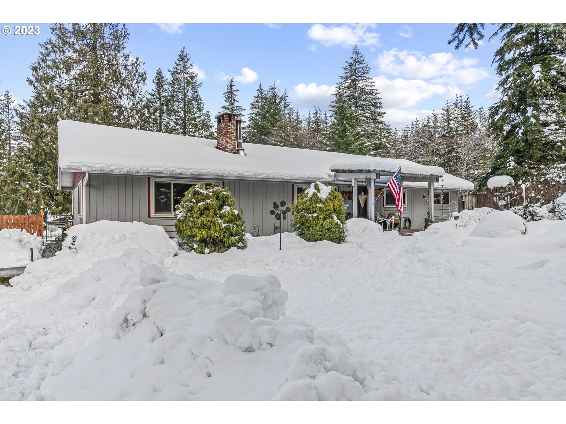 71 Stevens Road Washougal, WA 98671 - Photo 2 of 32 a view of outdoor space and yard