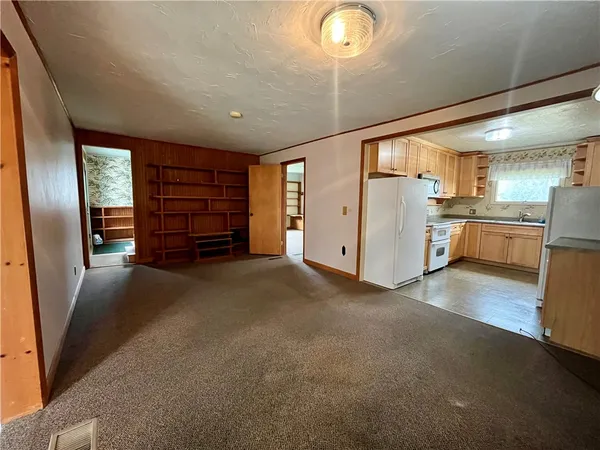 $148,950 | 348 Laurentian Place, Southport, NY 14904