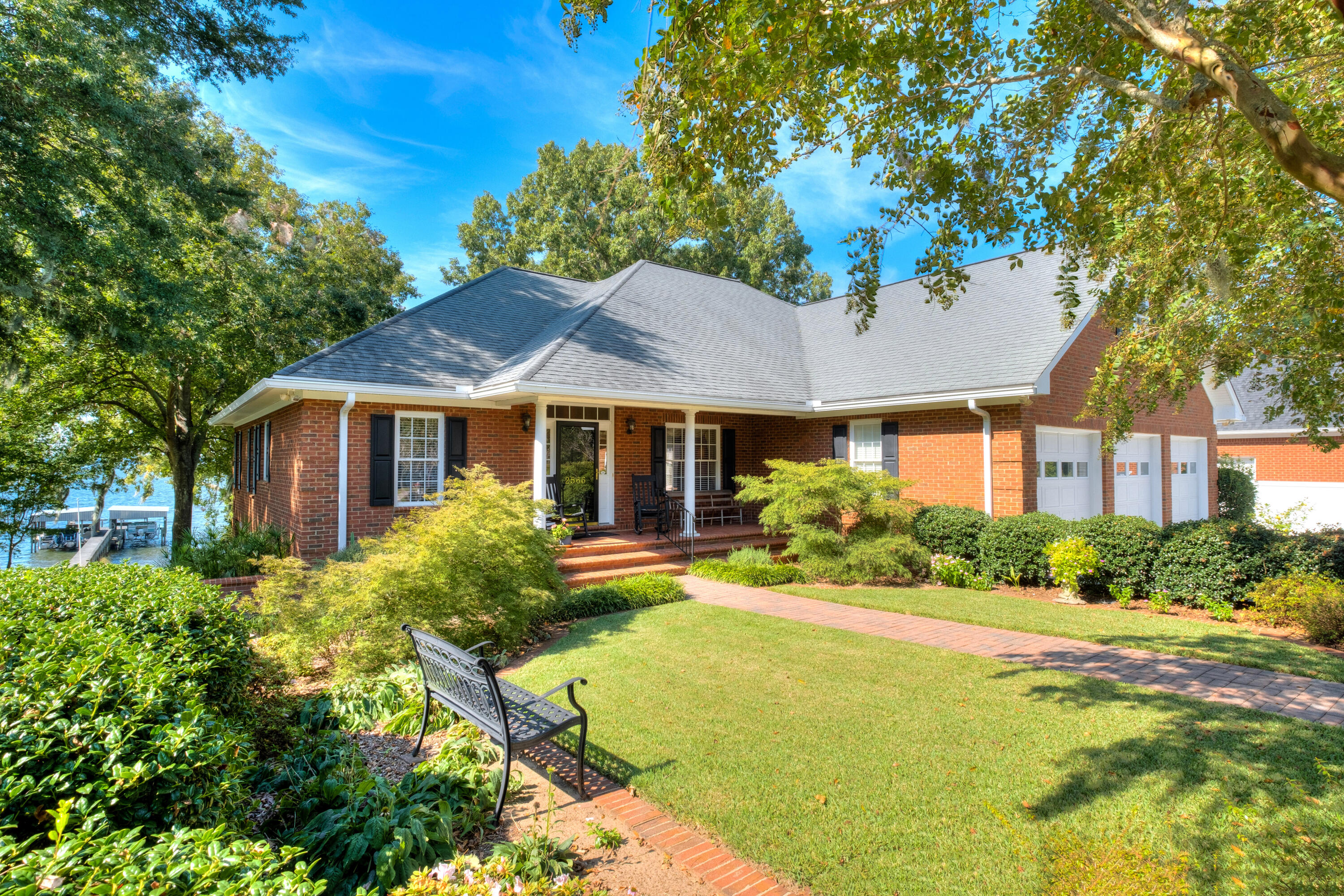 2566 Princess Pond Road Summerton, SC 29148 - Photo 4 of 59 31