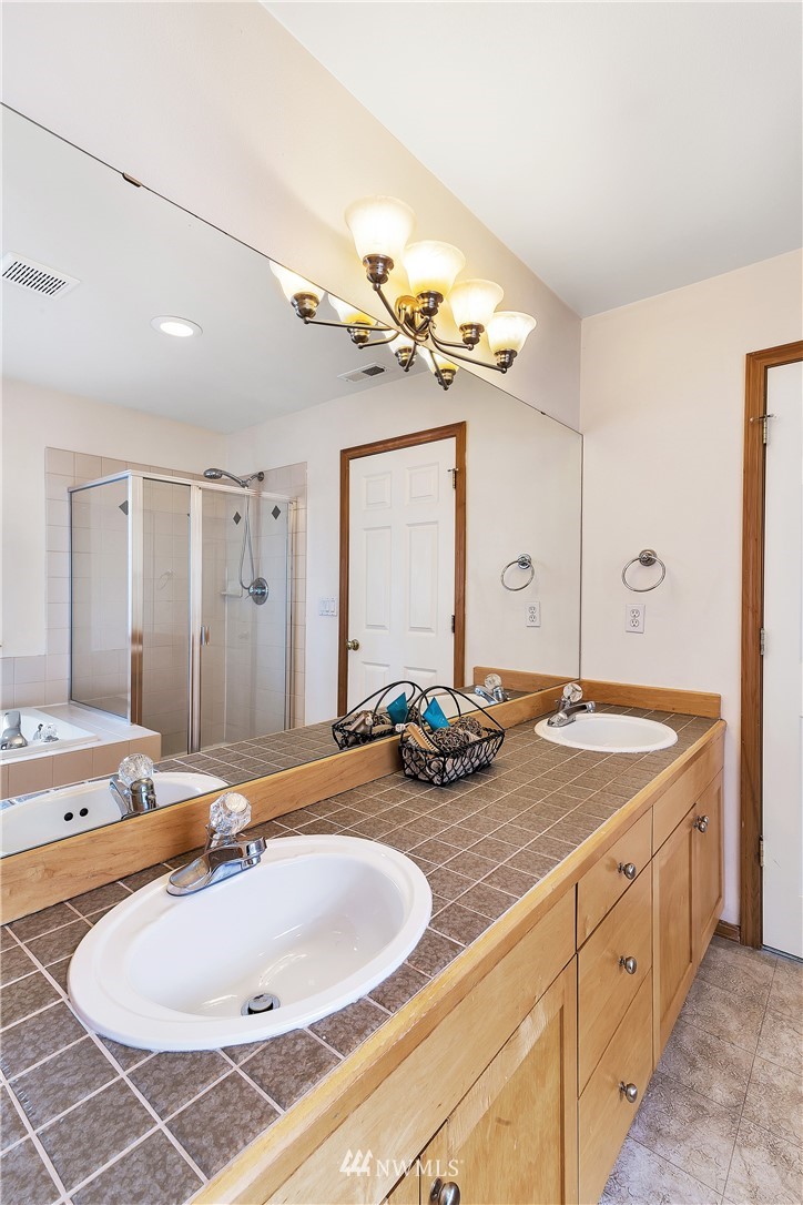 8815 Northeast 176th Street Bothell, WA 98011 - Photo 14 of 24 Gallery Image 14