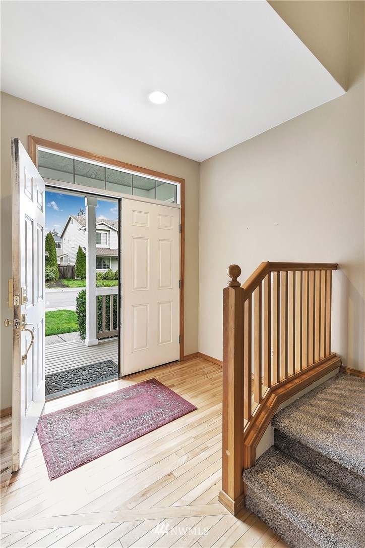 8815 Northeast 176th Street Bothell, WA 98011 - Photo 4 of 24 Gallery Image 4