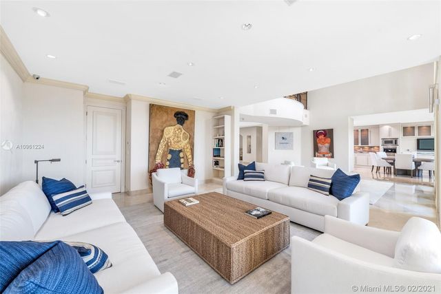 $17,500,000 | 547 Ocean Boulevard, Golden Beach, FL 33160