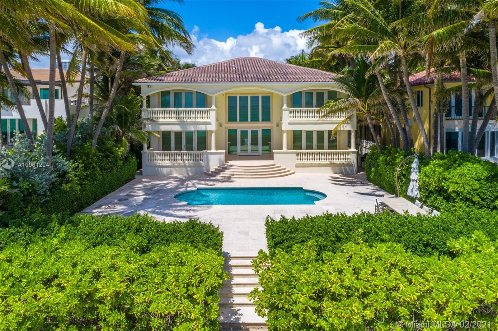 547 Ocean Boulevard Golden Beach, FL 33160 - Photo 3 of 63