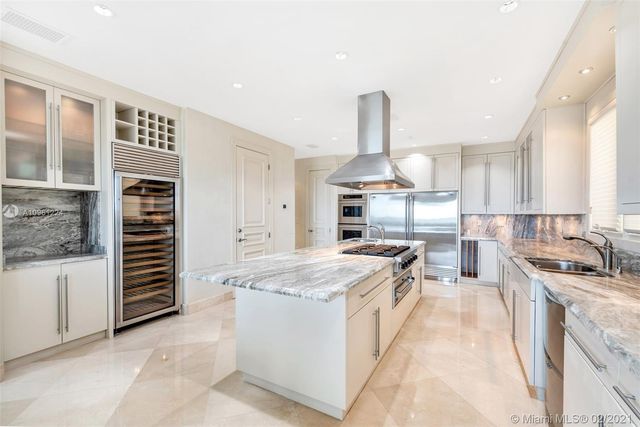 $17,500,000 | 547 Ocean Boulevard, Golden Beach, FL 33160