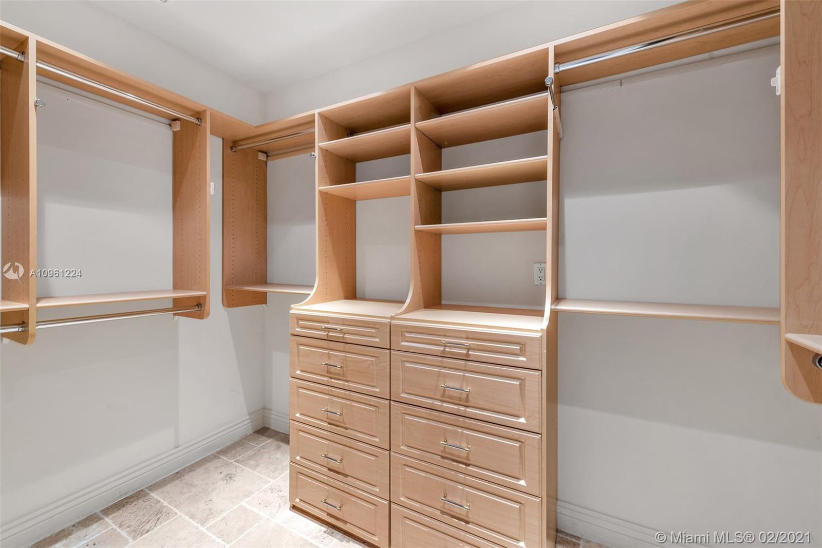 547 Ocean Boulevard Golden Beach, FL 33160 - Photo 32 of 63