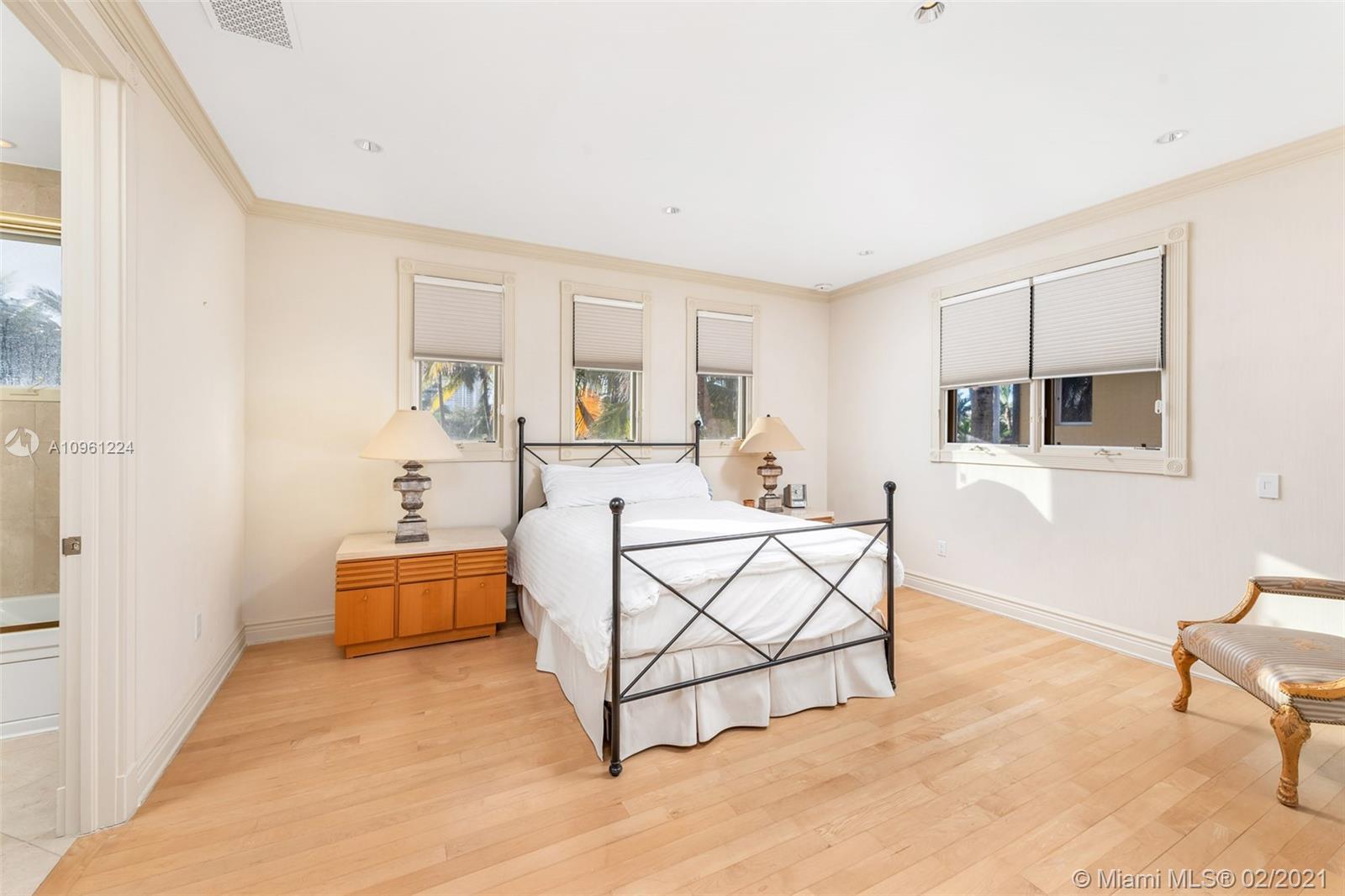 547 Ocean Boulevard Golden Beach, FL 33160 - Photo 40 of 63