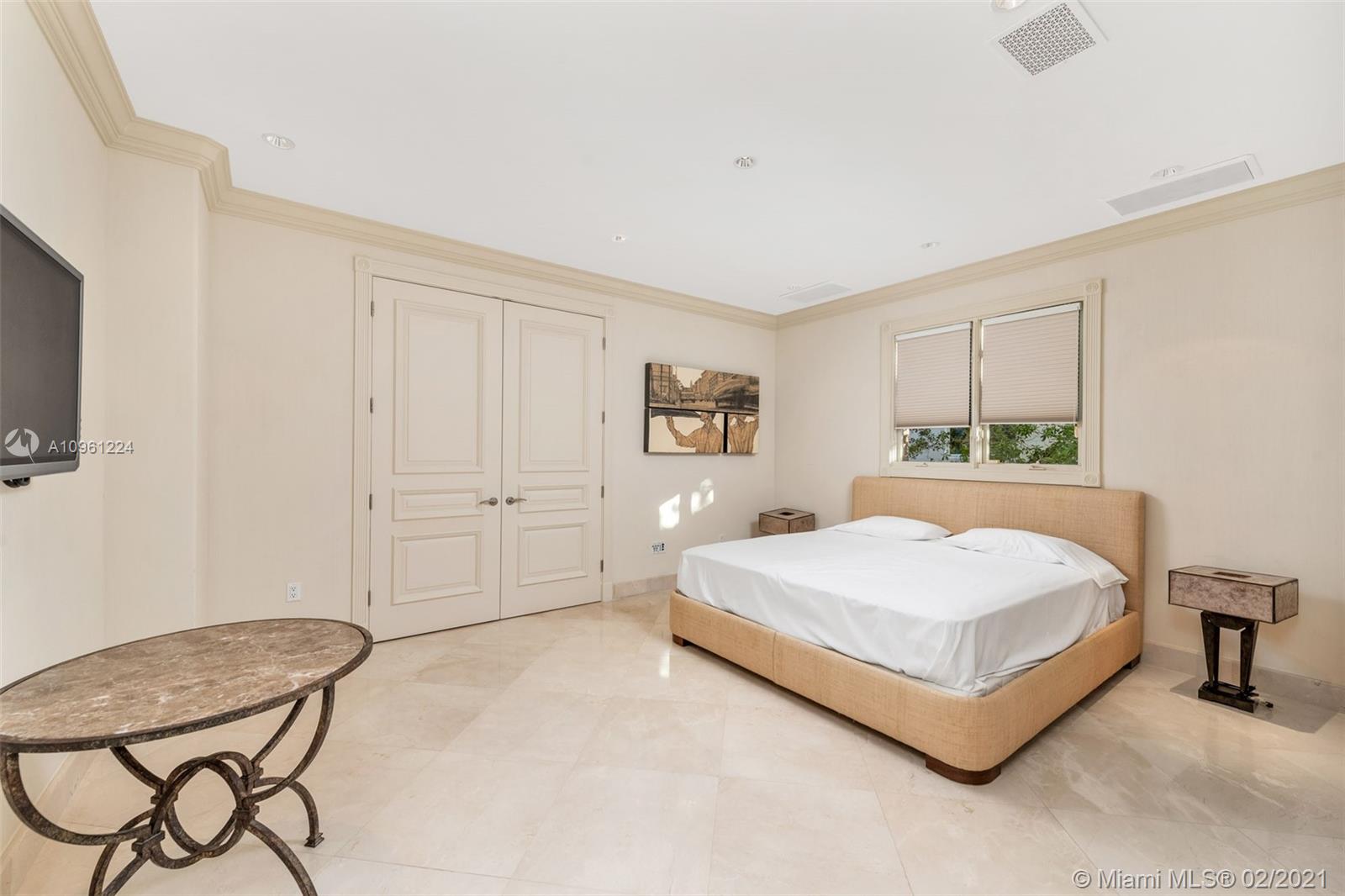 547 Ocean Boulevard Golden Beach, FL 33160 - Photo 43 of 63