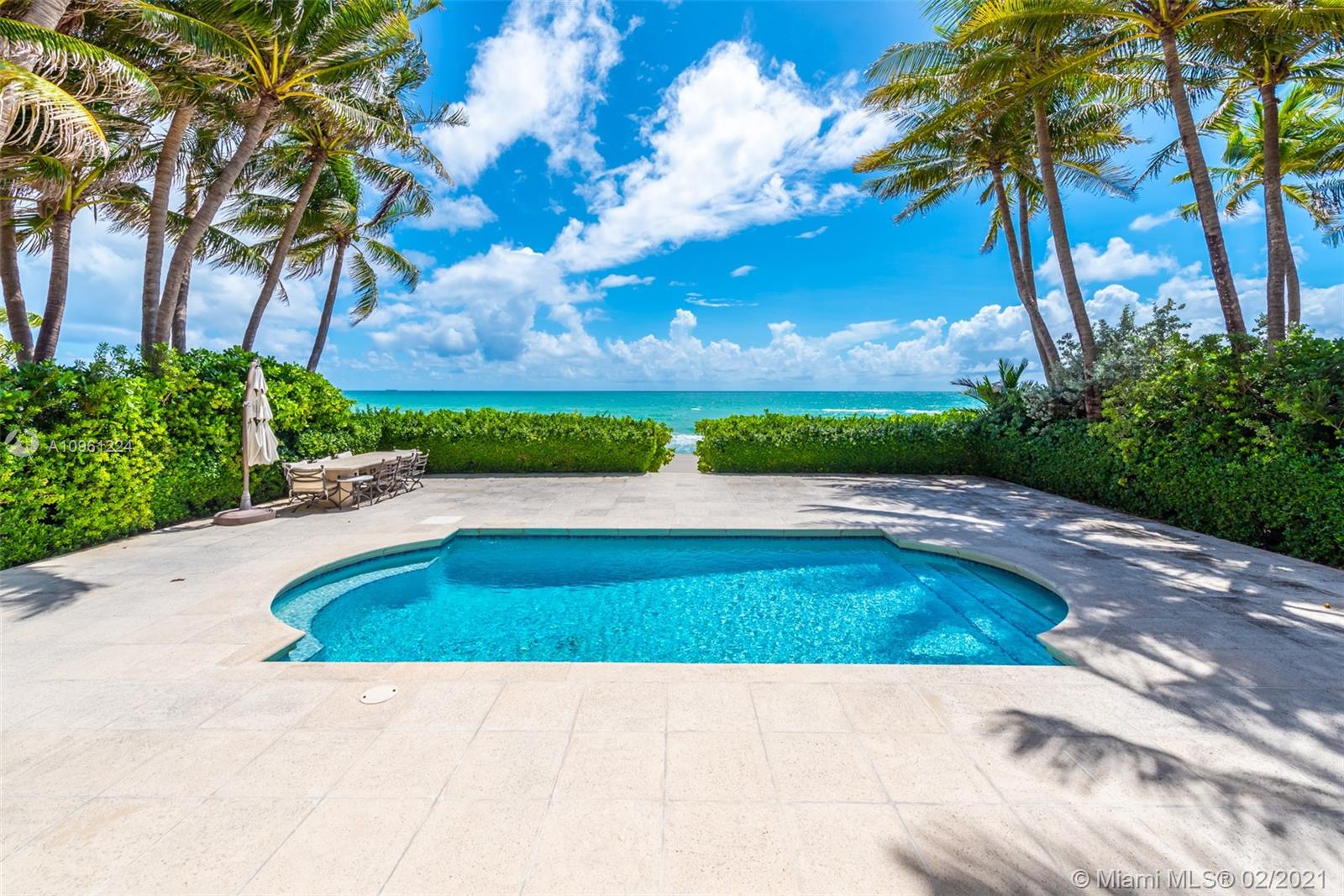 547 Ocean Boulevard Golden Beach, FL 33160 - Photo 7 of 63