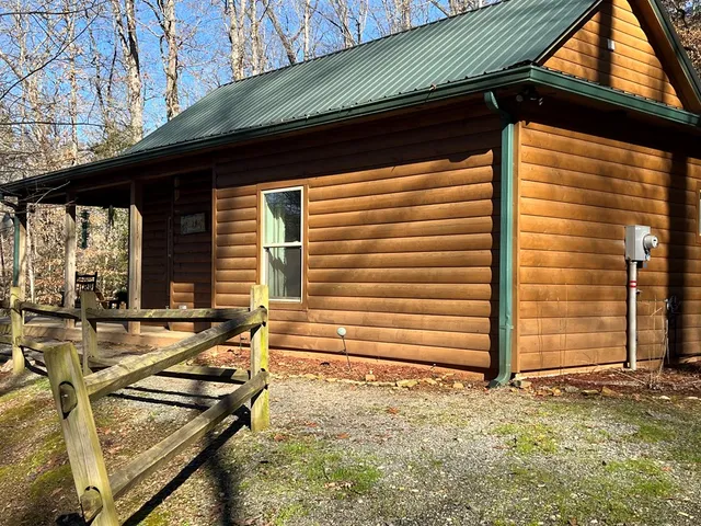 $329,600 | 172 Gardenia Court, Marble, NC 28905