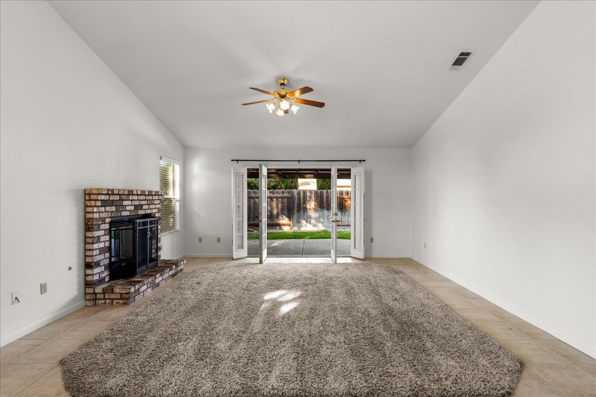505 County Court Ripon, CA 95366 - Photo 10 of 56 Gallery Image 10