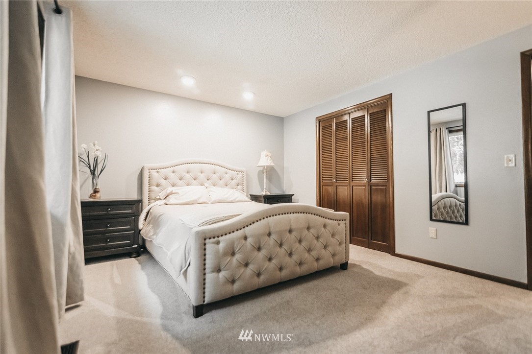 7925 Mullen Road Southeast Olympia, WA 98503 - Photo 12 of 35