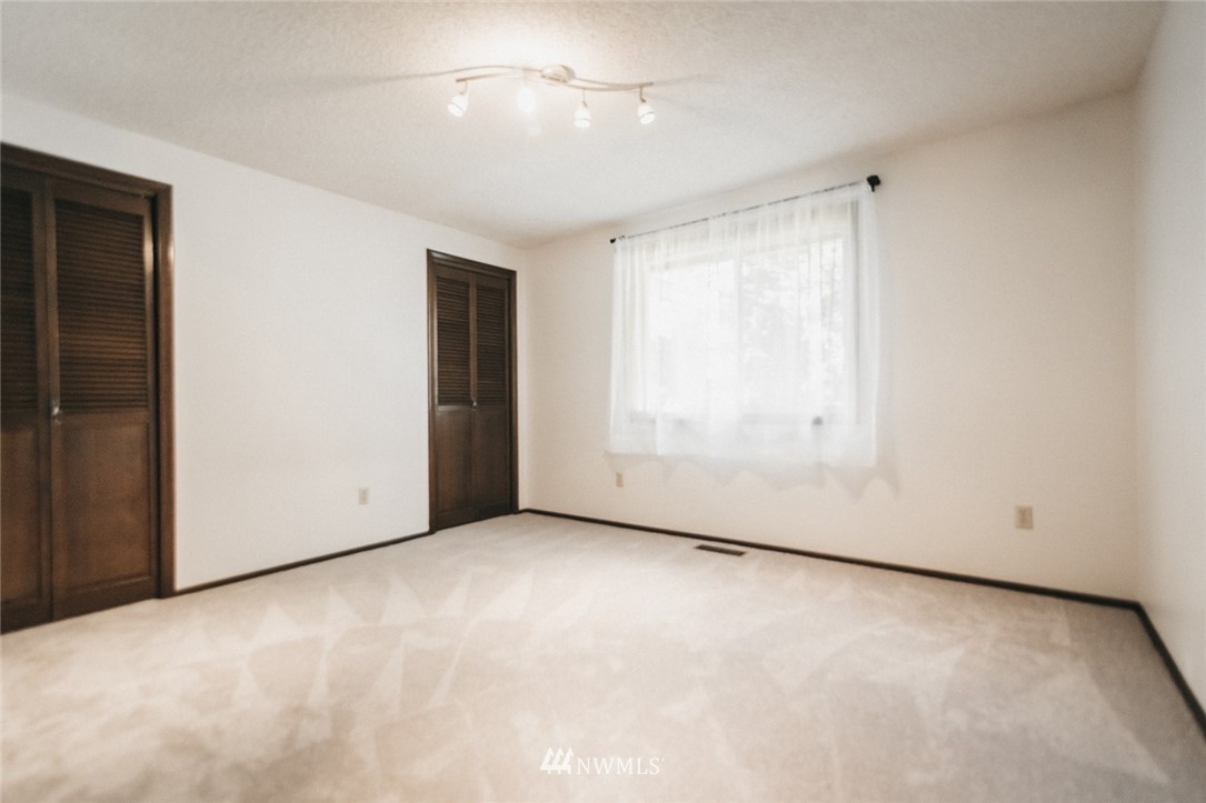 7925 Mullen Road Southeast Olympia, WA 98503 - Photo 14 of 35