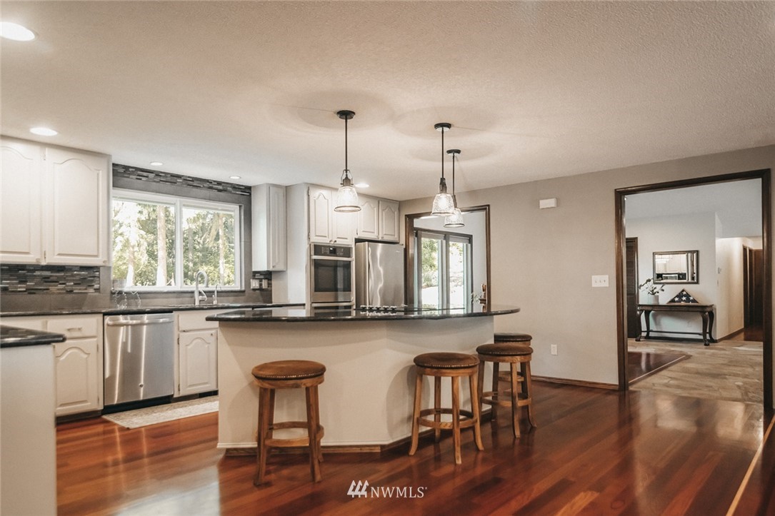 7925 Mullen Road Southeast Olympia, WA 98503 - Photo 6 of 35