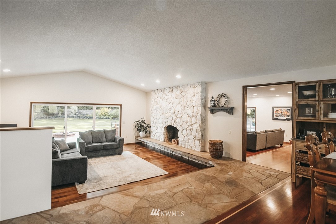 7925 Mullen Road Southeast Olympia, WA 98503 - Photo 10 of 35