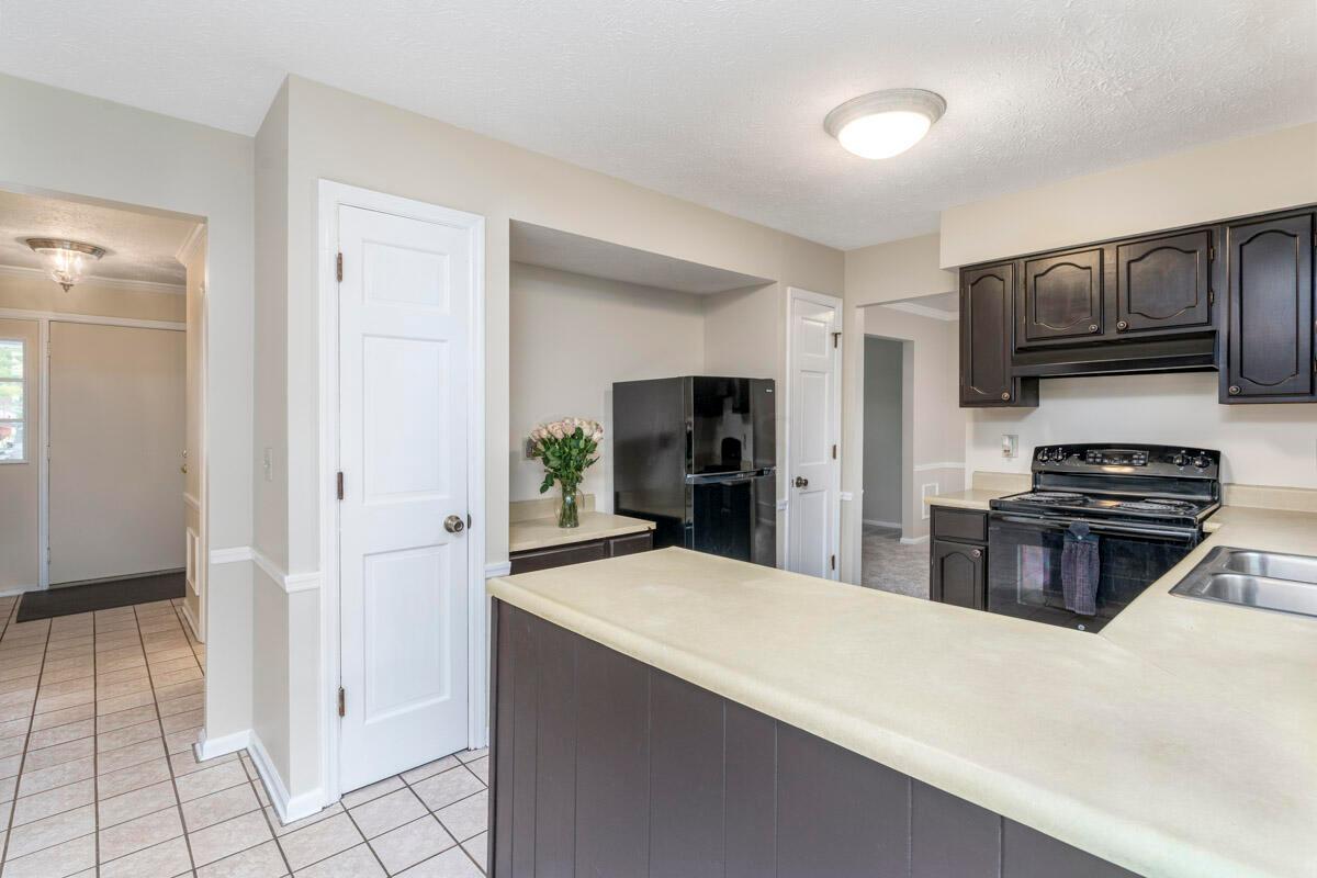 3217 Smiley Road Columbus, OH 43221 - Photo 7 of 31 c-4