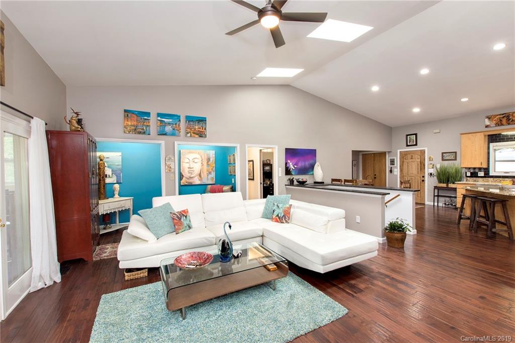 98 Joe Jenkins Road Fairview, NC 28730 - Photo 11 of 31 Gallery Image 11