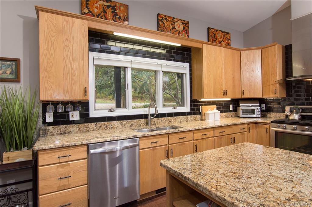 98 Joe Jenkins Road Fairview, NC 28730 - Photo 5 of 31 Gallery Image 5