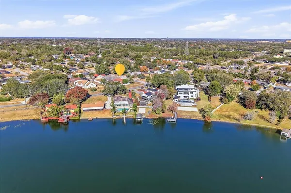 $489,000 | 7002 Crestlake Drive, Orlando, FL 32819