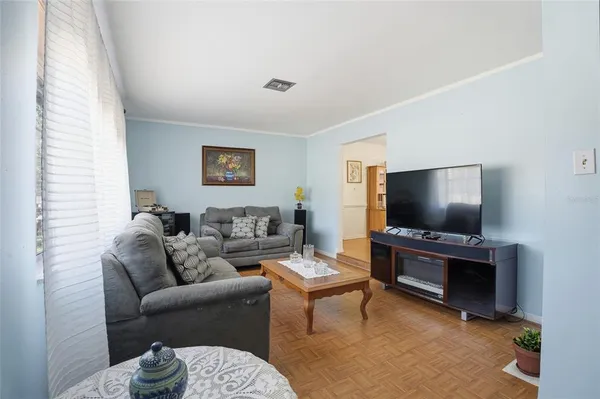 $489,000 | 7002 Crestlake Drive, Orlando, FL 32819