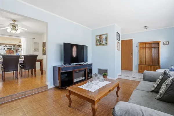 $489,000 | 7002 Crestlake Drive, Orlando, FL 32819