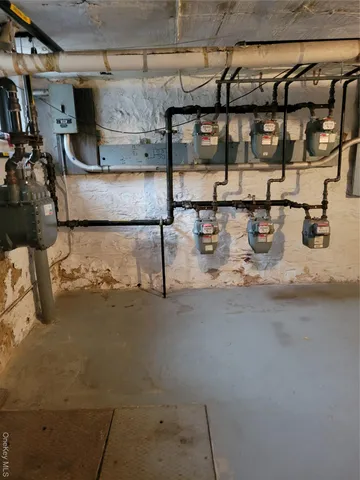 $1,100,000 | 1858 Cornelia Street | Ridgewood