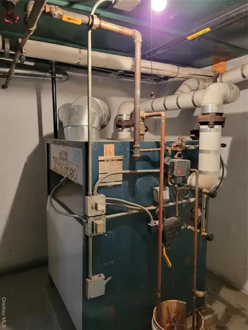 $1,100,000 | 1858 Cornelia Street | Ridgewood