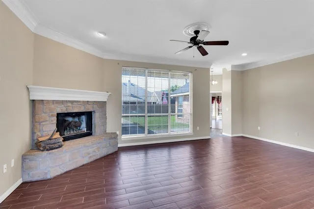 $379,000 | 1607 West Westhill Drive, Cleburne, TX 76033