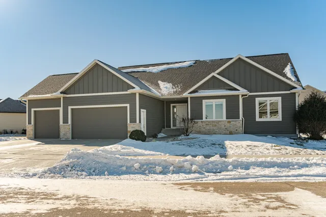 $659,900 | 1497 Century Corner Lane Northeast, Rochester, MN 55906
