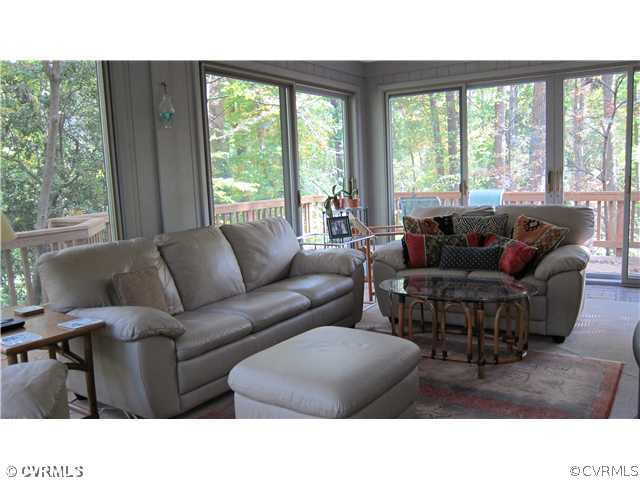 209 Wood Road Richmond, VA 23229 - Photo 10 of 12 Porch