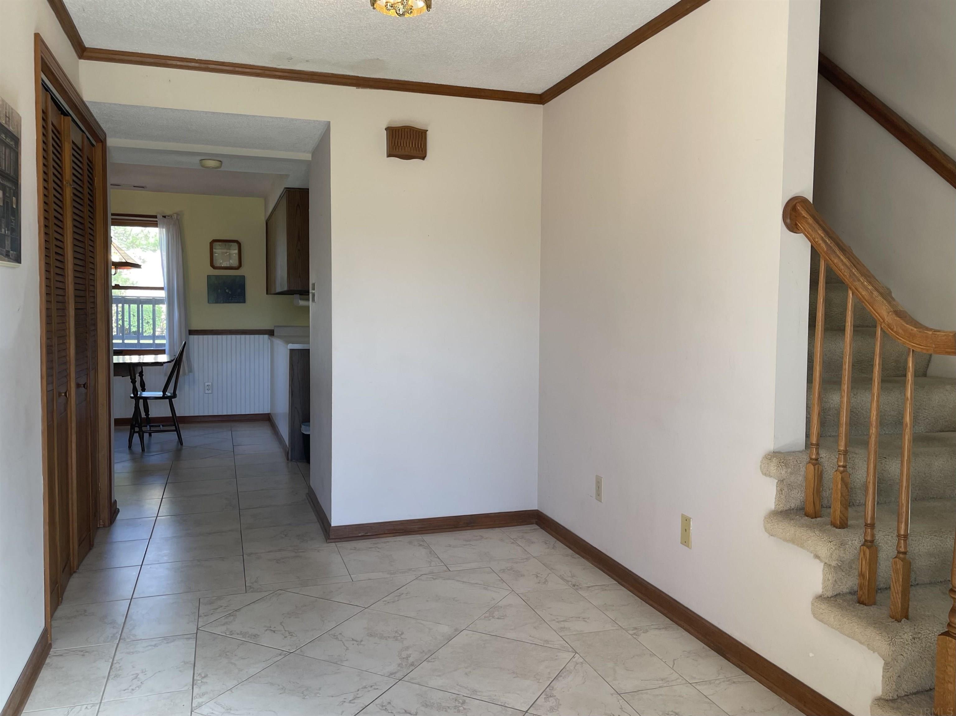 8507 Rail Fence Road Fort Wayne, IN 46835 - Photo 3 of 30 Gallery Image 3