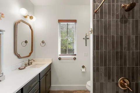 $625,000 | 22212 Briarcliff Drive, Spicewood, TX 78669