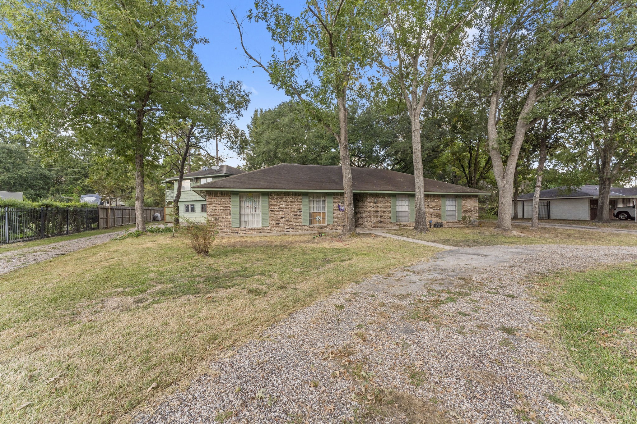 2003 Pinewoods Way Spring, TX 77386 - Photo 4 of 50