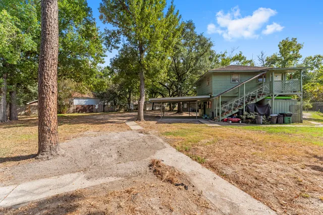 a view of outdoor space yard and patio