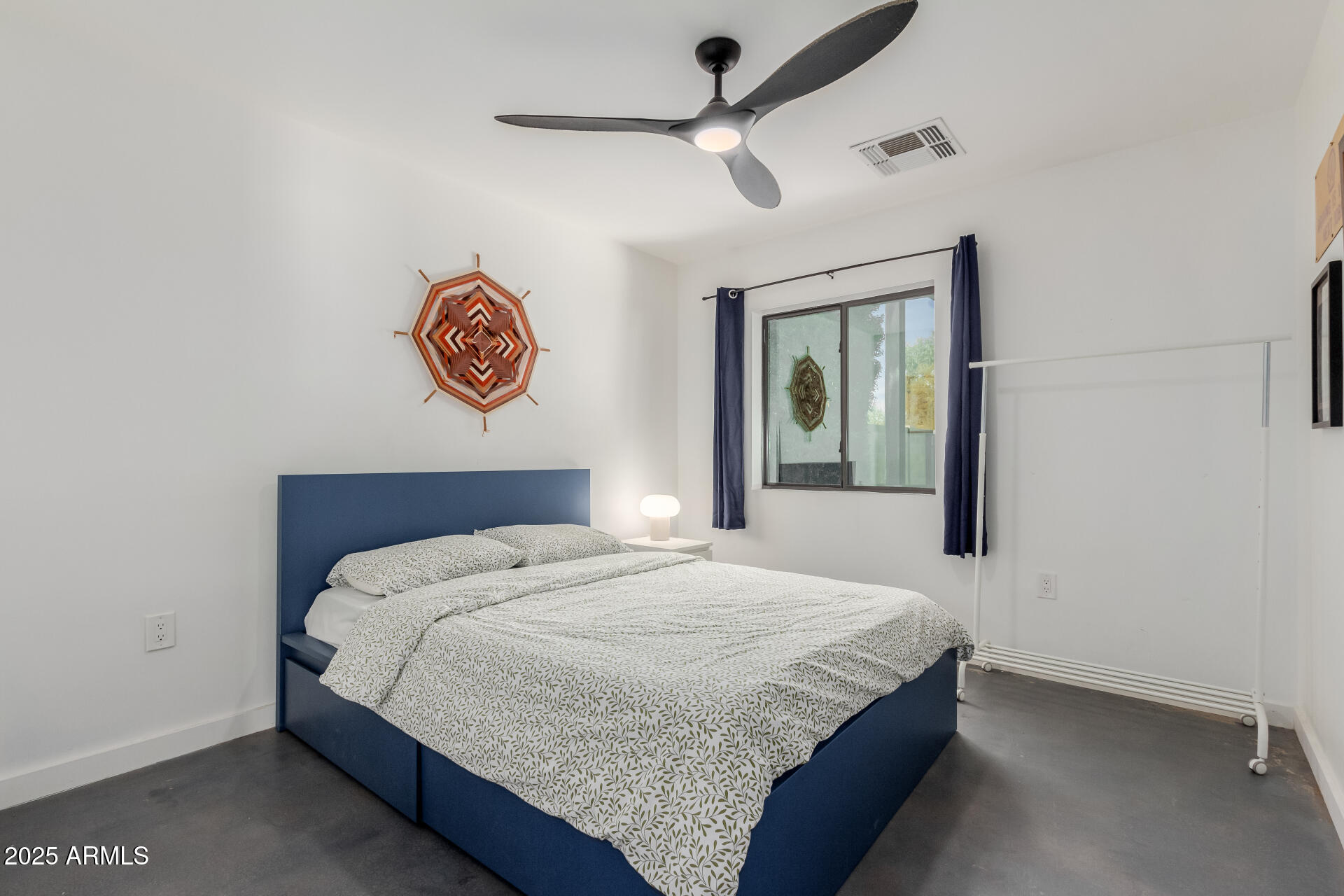 2029 North 9th Street, Unit B Phoenix, AZ 85006 - Photo 4 of 12 Cozy Bedroom