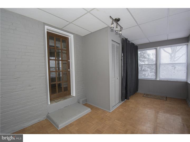21 Harmil Road Broomall, PA 19008 - Photo 16 of 24 Enclosed Porch