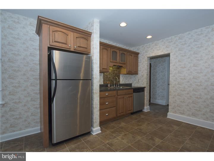 21 Harmil Road Broomall, PA 19008 - Photo 8 of 24 Kitchen