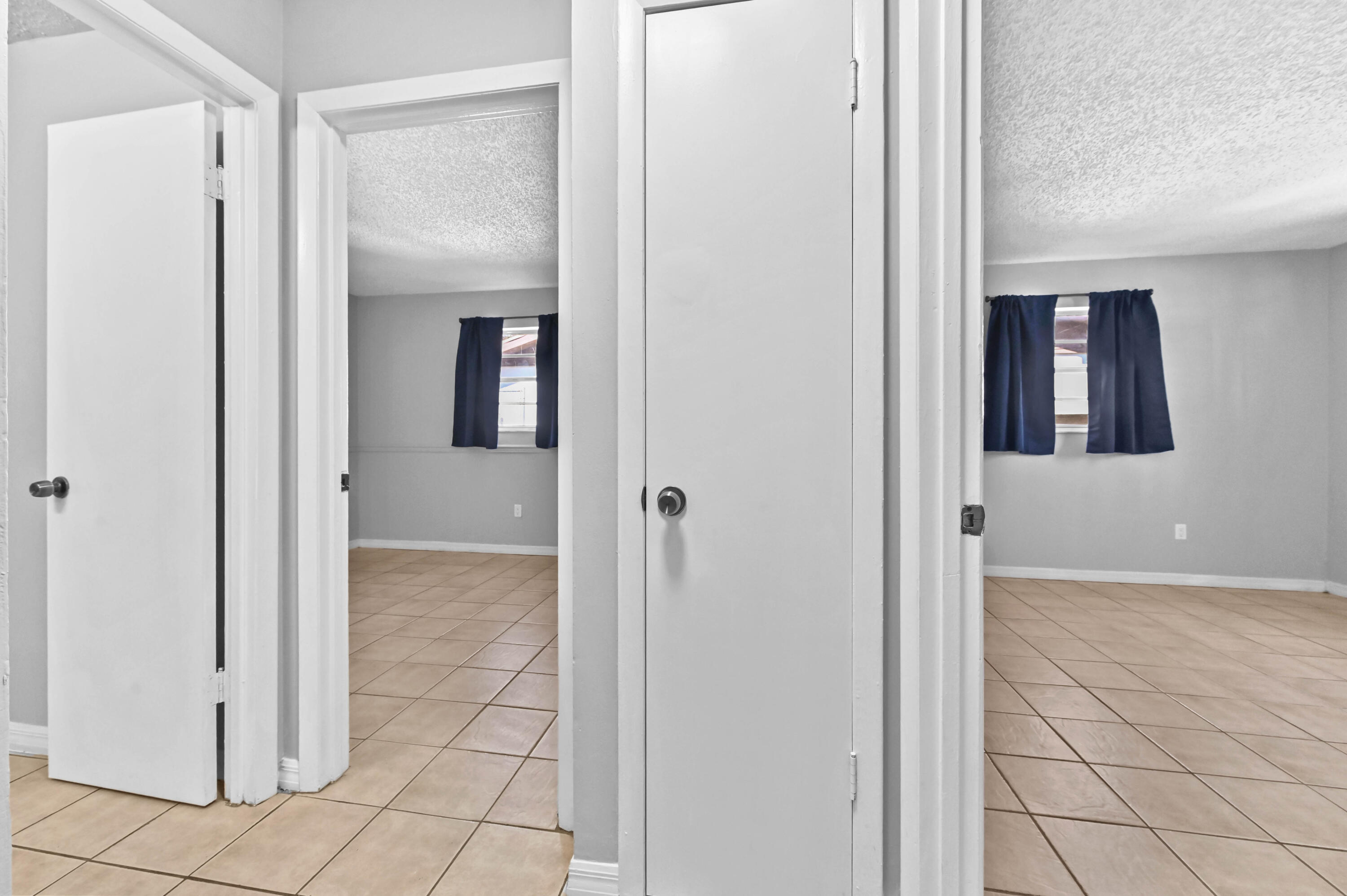 4548 Southeast Salvatori Road Stuart, FL 34997 - Photo 16 of 30 13 hall 01