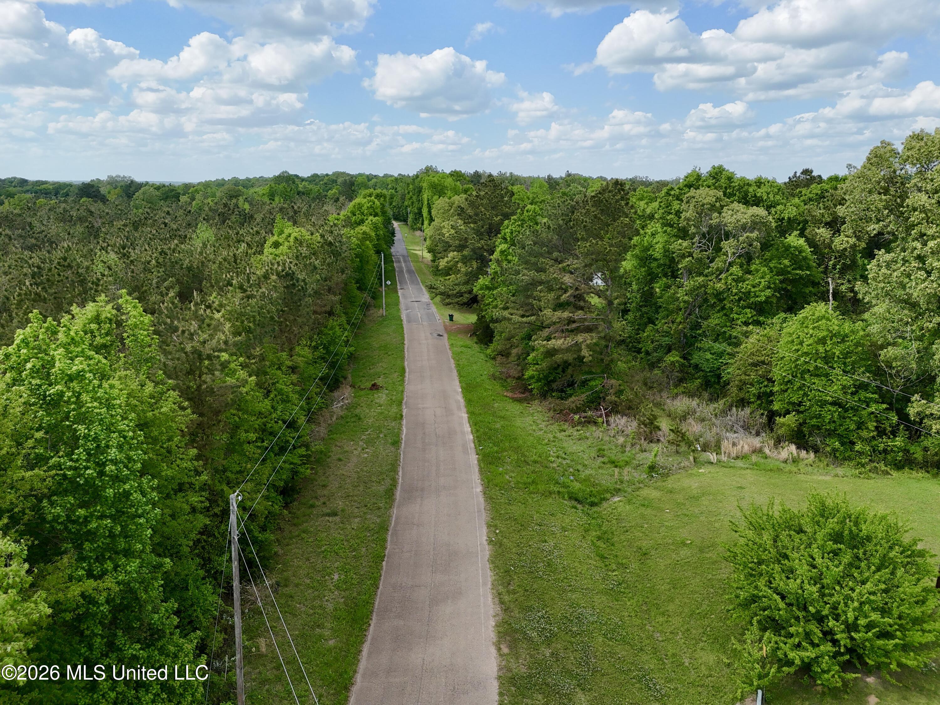 5171 Coxs Ferry Road Bolton, MS 39041 - Photo 4 of 20 B05B278E-5EEE-4D1B-B4AC-236677CD2658