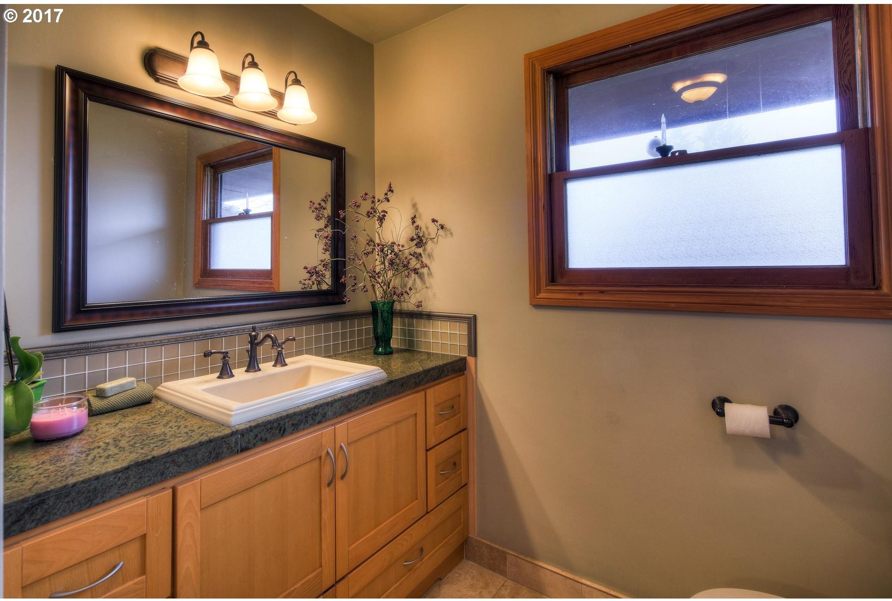 507 South Hillhurst Road, Unit 1 Ridgefield, WA 98642 - Photo 23 of 32 Gallery Image 23