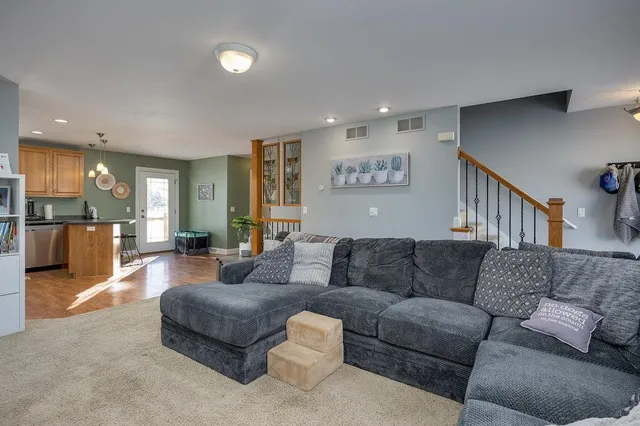 $365,000 | 558 Lexington Drive, Oregon, WI 53575