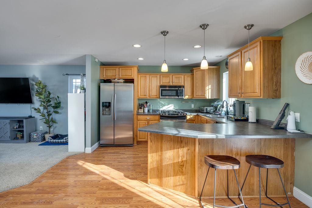 558 Lexington Drive Oregon, WI 53575 - Photo 7 of 30