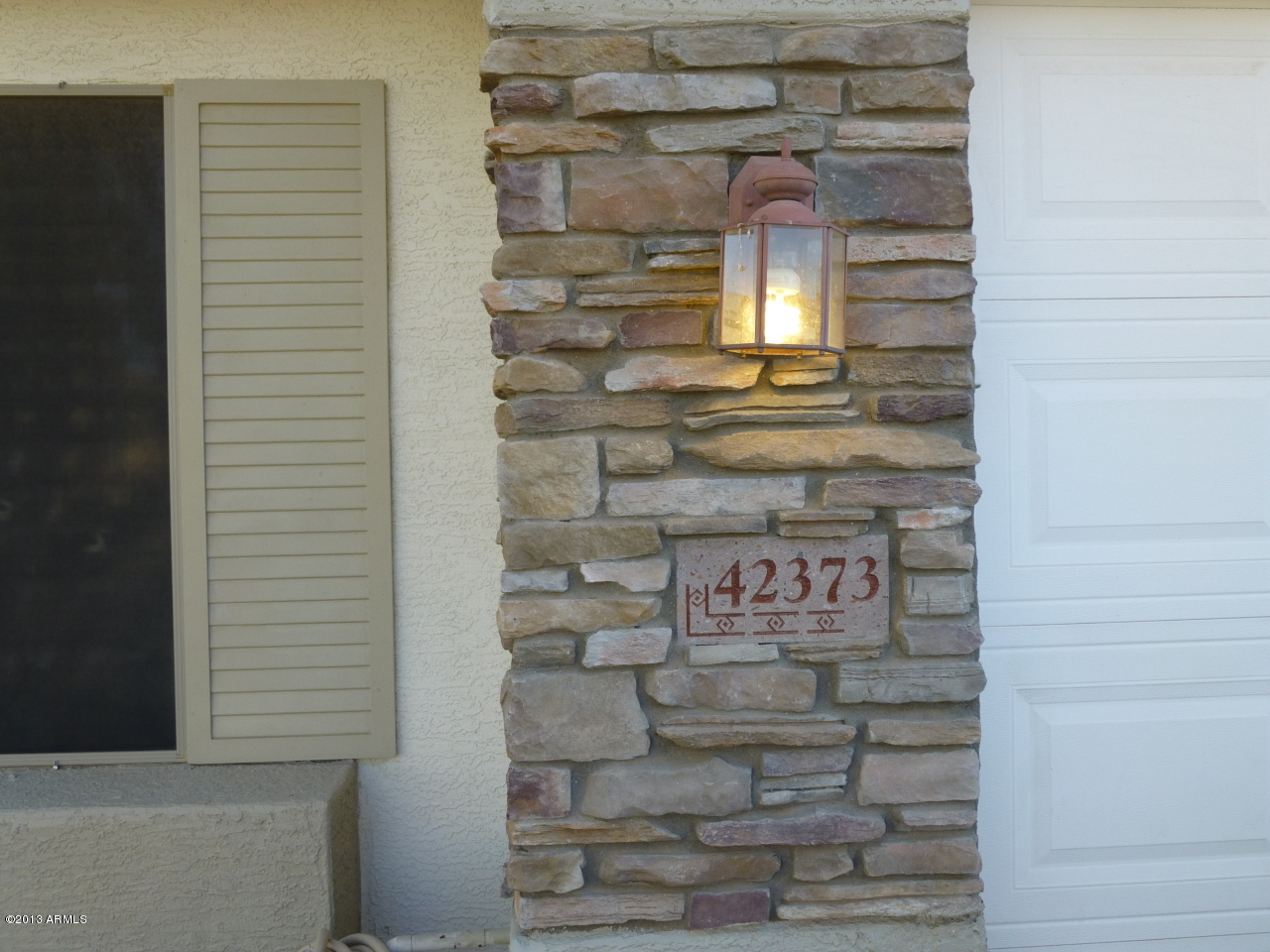 42373 West Venture Road Maricopa, AZ 85138 - Photo 5 of 45 Stone facing