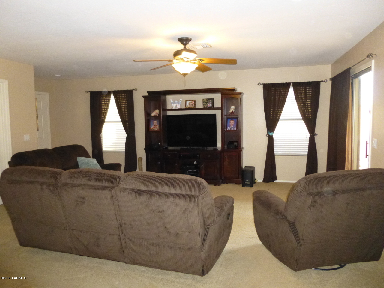 42373 West Venture Road Maricopa, AZ 85138 - Photo 9 of 45 Great Room