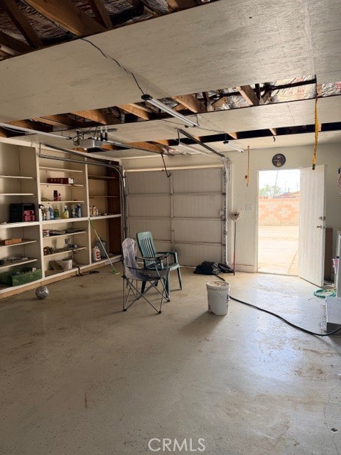2038 Trinity Avenue Mojave, CA 93501 - Photo 3 of 8 Garage #1