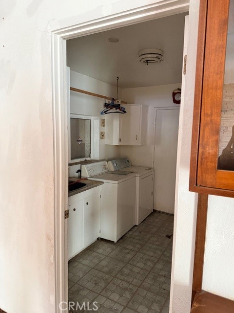 2038 Trinity Avenue Mojave, CA 93501 - Photo 5 of 8 Laundry room