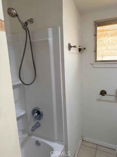 2038 Trinity Avenue Mojave, CA 93501 - Photo 8 of 8 Bathroom #1